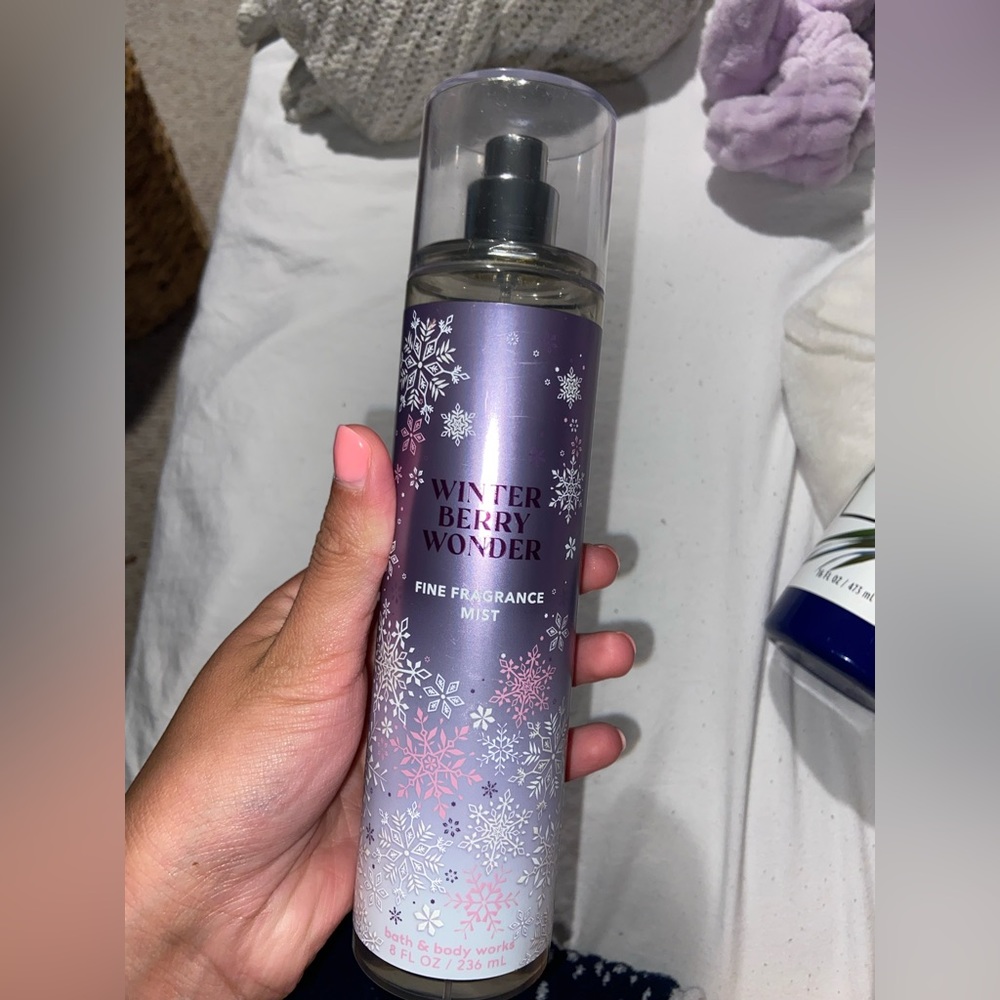 Bath & Body Works winter berry wonder